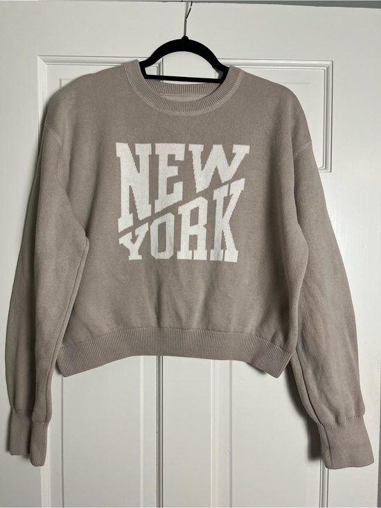 aerie Tops - Aerie “New York” Logo 100% Cotton Pullover Sweatshirt in Beige. Medium